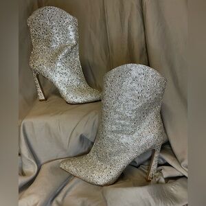 EUC Steve Madden Sparkling Silver Heeled Boots